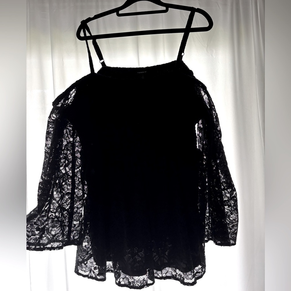 NWOT Torrid Witchy Elegant Black Lace Bell Sleeve Women's Top plus size 2x
